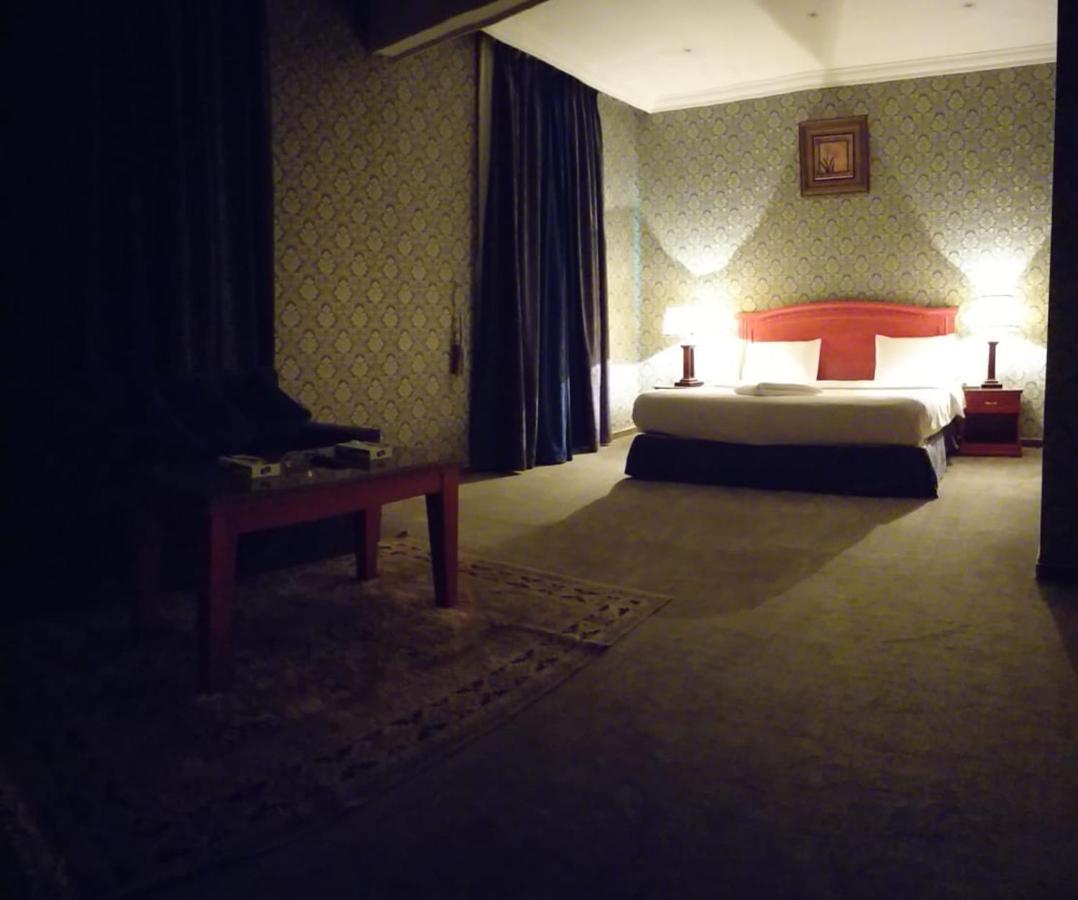 Qasr Al Khalij Hotel Rijad Zewnętrze zdjęcie